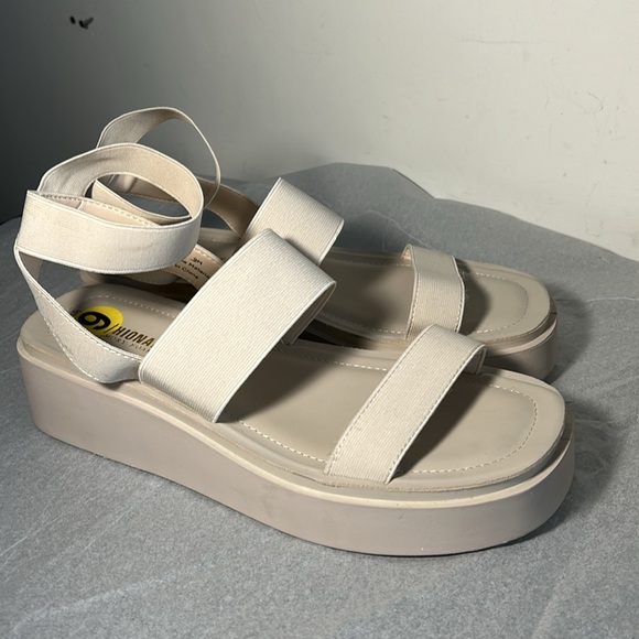 Cushionaire, Woman’s Size 9 Ivory Pixar Stretch Platform Sandals - Picture 7 of 7